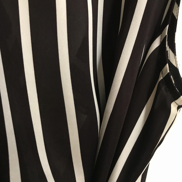 Chocolate Brown & Off White Sleeveless Wrap Blouse - Picture 3 of 3